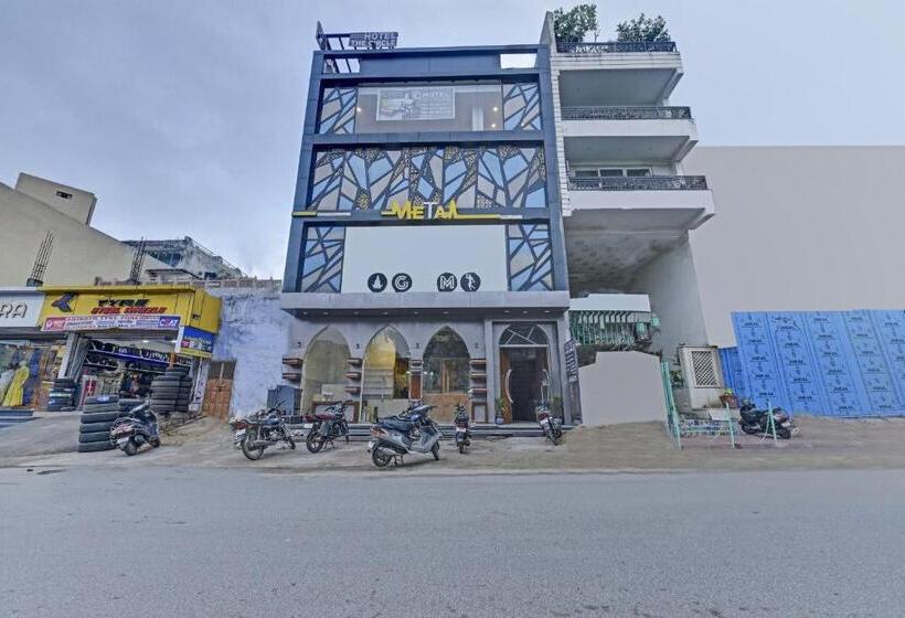 فندق Townhouse 801 The Circle