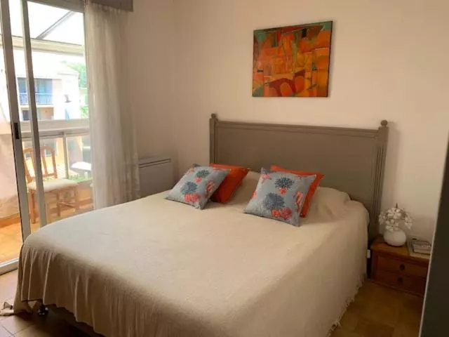 Confort Absolu à Sanary, L Appart De La Mer, Tout à Pied, Le Port, La Plage, Clim Et Garage