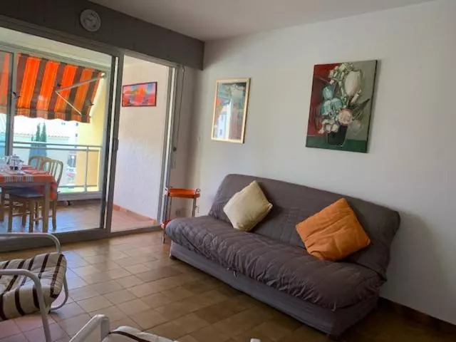 Confort Absolu à Sanary, L Appart De La Mer, Tout à Pied, Le Port, La Plage, Clim Et Garage