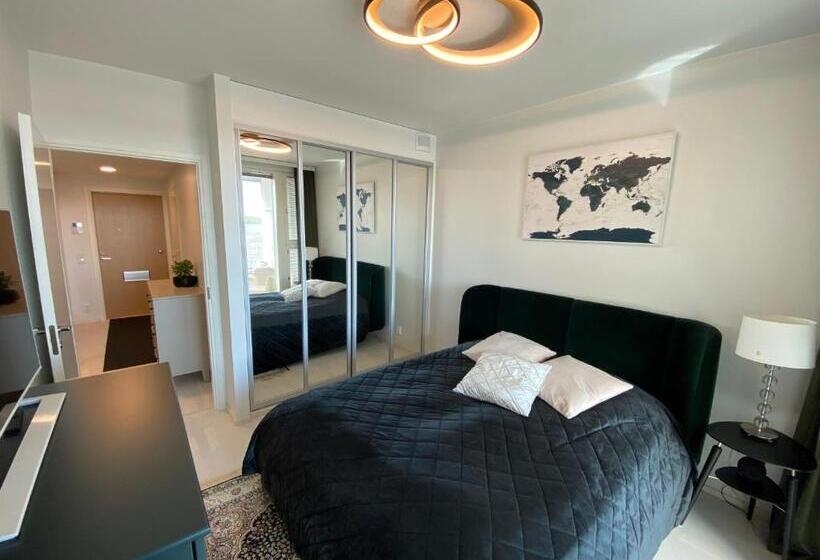 Luxury 1 Bedroom Apartment With Sauna And Sea View
