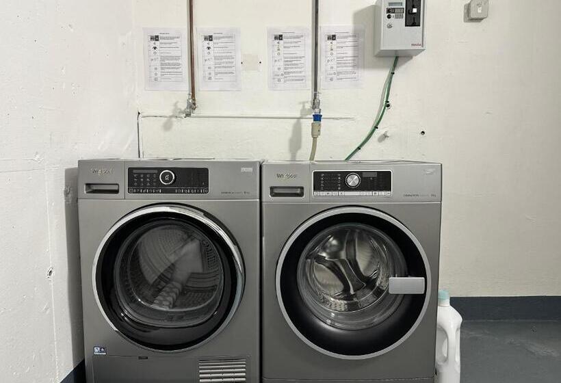 Marvel Apartment Für Freunde & Familien, Stadtnah, Parkplatz, E Ladestation, Gitterbox Für Fahrräd