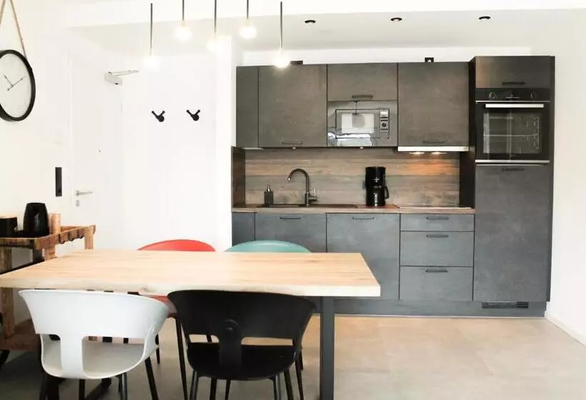 Marvel Apartment   Für Freunde & Familien, Stadtnah, Parkplatz, E Ladestation, Gitterbox Für Fahrräd