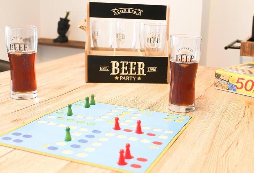 Marvel Apartment Für Freunde & Familien, Stadtnah, Parkplatz, E Ladestation, Gitterbox Für Fahrräd