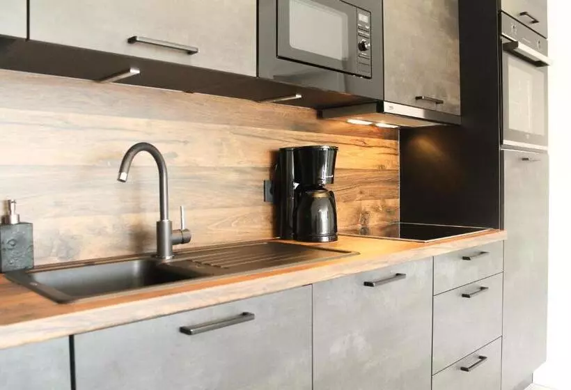 Marvel Apartment   Für Freunde & Familien, Stadtnah, Parkplatz, E Ladestation, Gitterbox Für Fahrräd