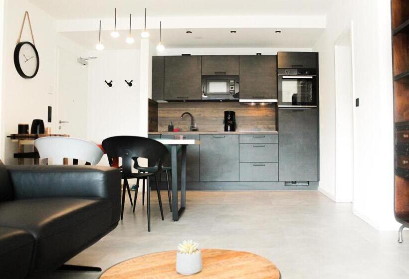 Marvel Apartment Für Freunde & Familien, Stadtnah, Parkplatz, E Ladestation, Gitterbox Für Fahrräd