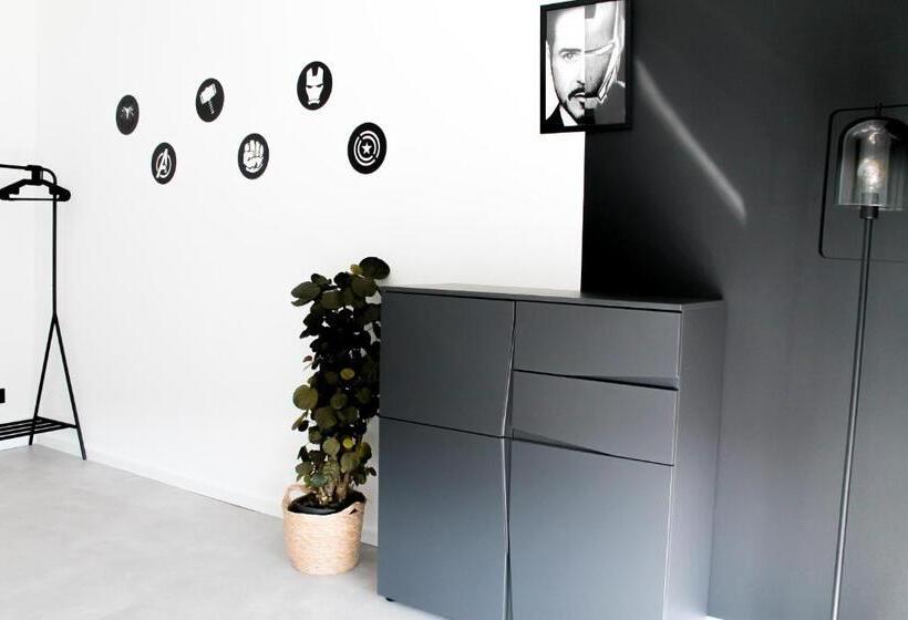 Marvel Apartment Für Freunde & Familien, Stadtnah, Parkplatz, E Ladestation, Gitterbox Für Fahrräd