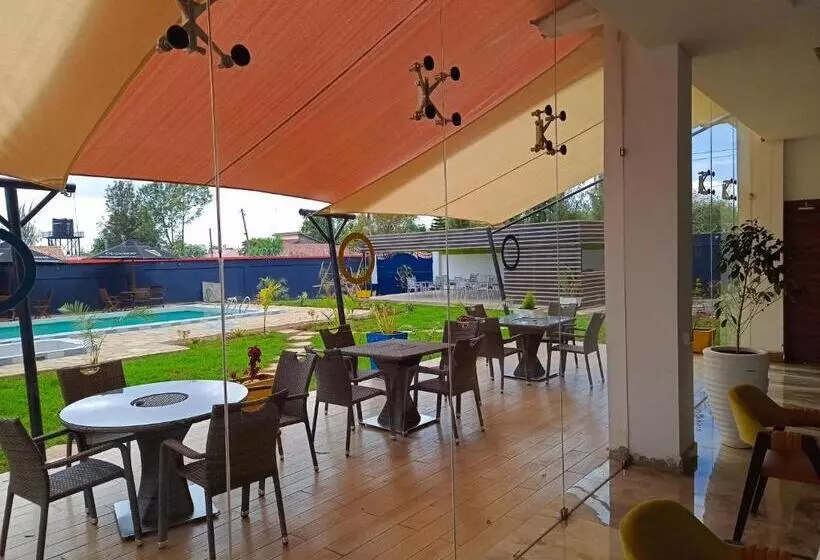 The Warwick Hotel, Nanyuki Kenya