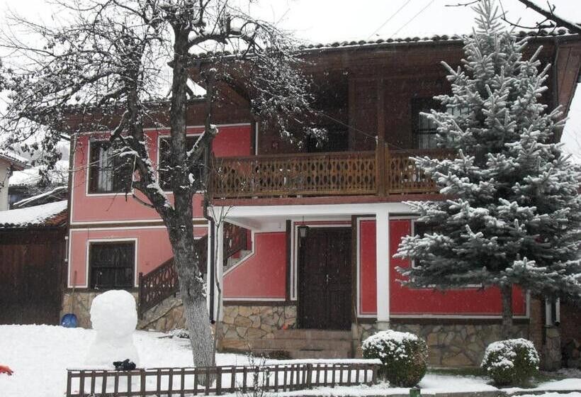 פנסיון Borimechkova Kashta