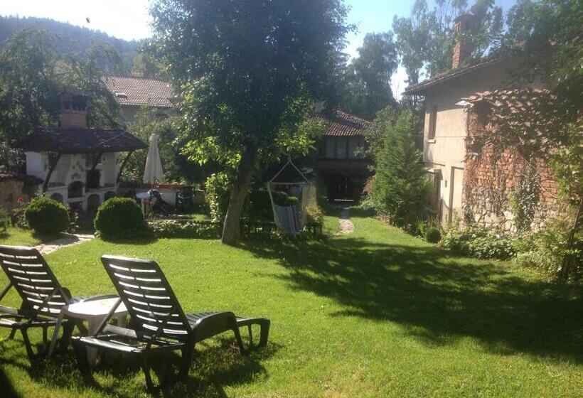 פנסיון Borimechkova Kashta