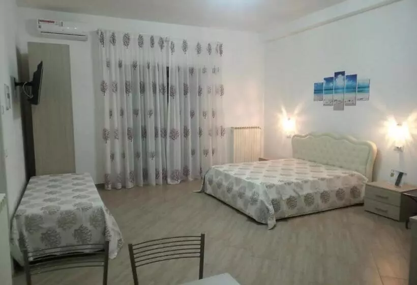 ペンション Mediterranea Guest House