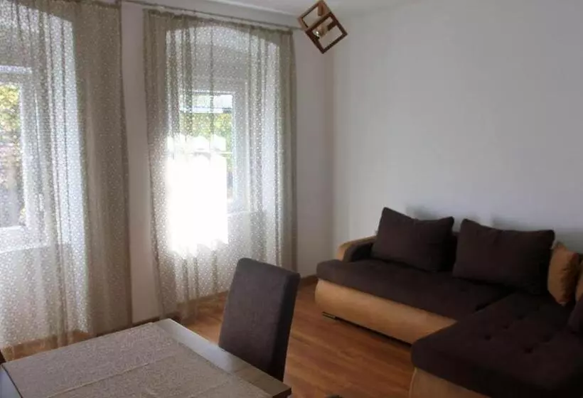Apartmani 15