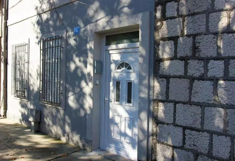 Apartmani 15