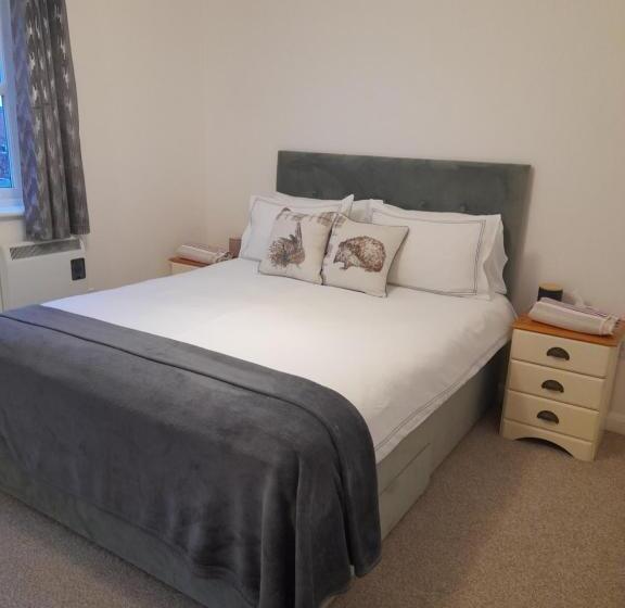 Glastonbury Town Center Entire Apartment