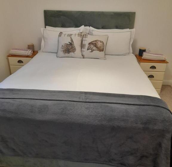 Glastonbury Town Center Entire Apartment