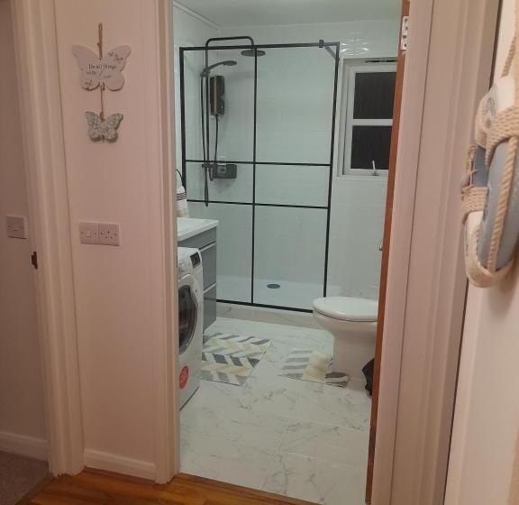 Glastonbury Town Center Entire Apartment