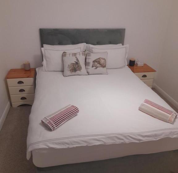 Glastonbury Town Center Entire Apartment