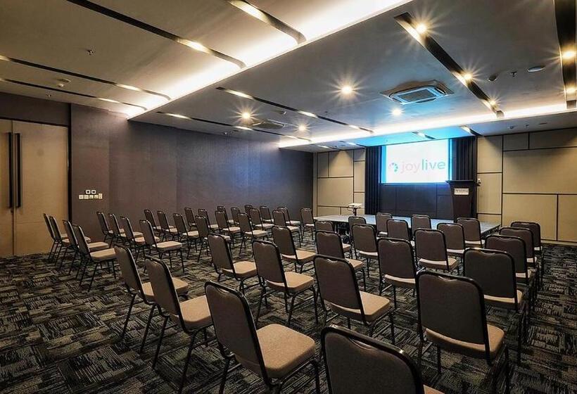 בית מלון כפרי Joylive Bsd City