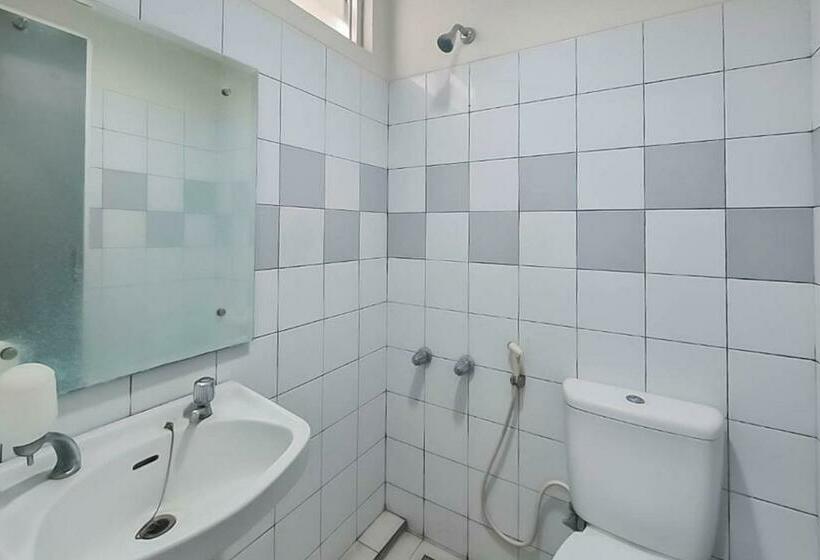 호텔 Koolkost @ Cibogo Bawah