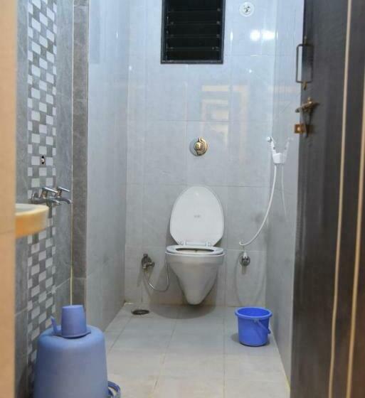 בית מלון כפרי Oyo 83605  Sai Nanda