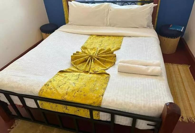 هتل Rafiki House