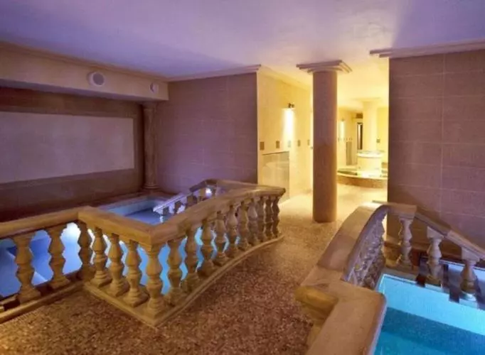 Hotelli Zámek Kamenný Dvůr