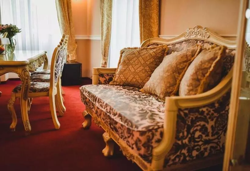 Hotelli Zámek Kamenný Dvůr