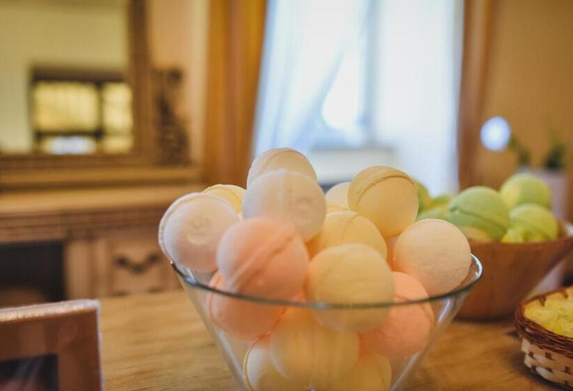 ホテル Zámek Kamenný Dvůr