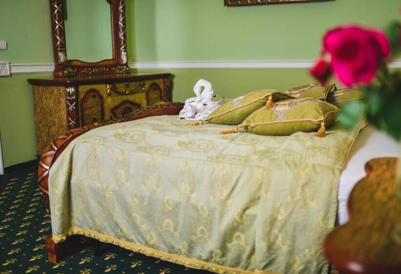 ホテル Zámek Kamenný Dvůr