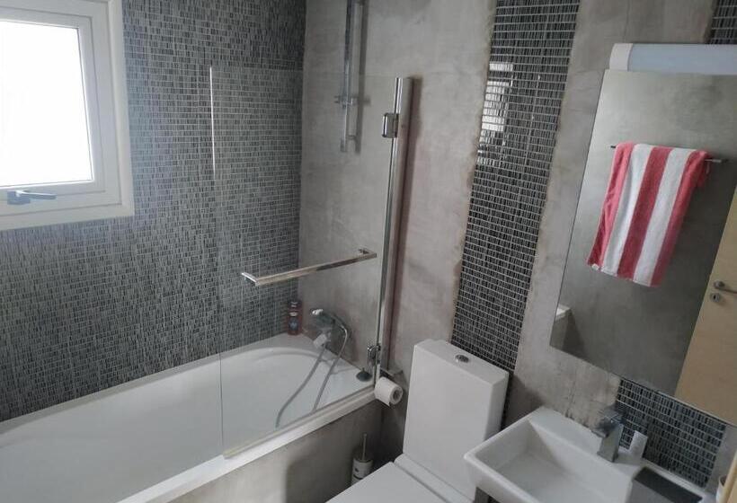 Modern Suite, Xl Balcony, Parking