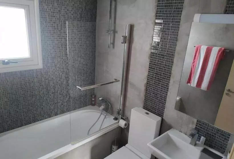 Modern Suite, Xl Balcony, Parking