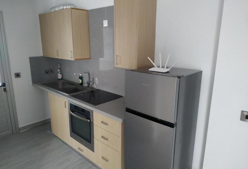 Modern Suite, Xl Balcony, Parking