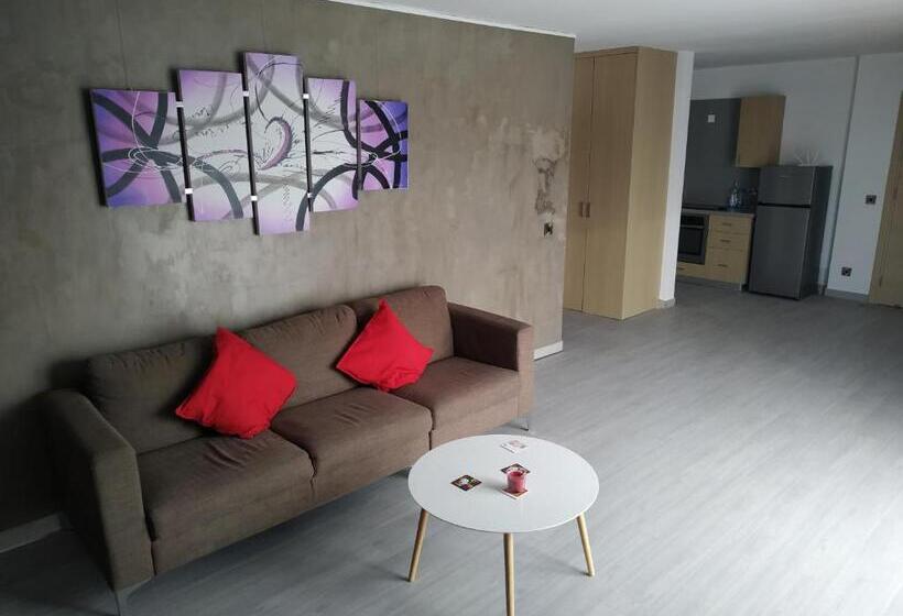 Modern Suite, Xl Balcony, Parking