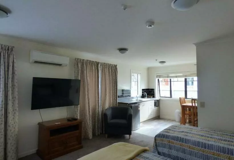 Motelli Sahara Deluxe Studios