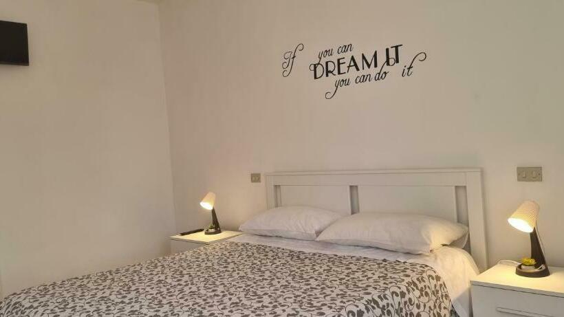 پانسیون Pisa Town 2