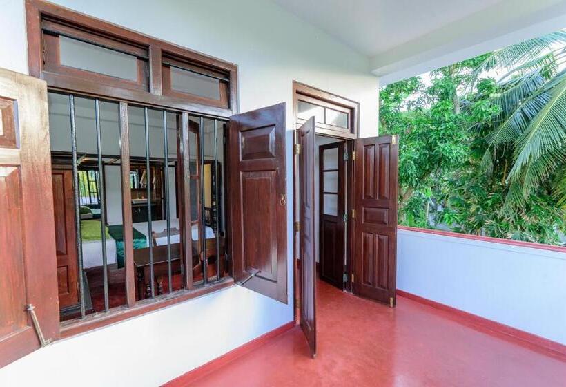 پانسیون Villa Guru Hikkaduwa