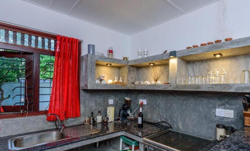 پانسیون Villa Guru Hikkaduwa