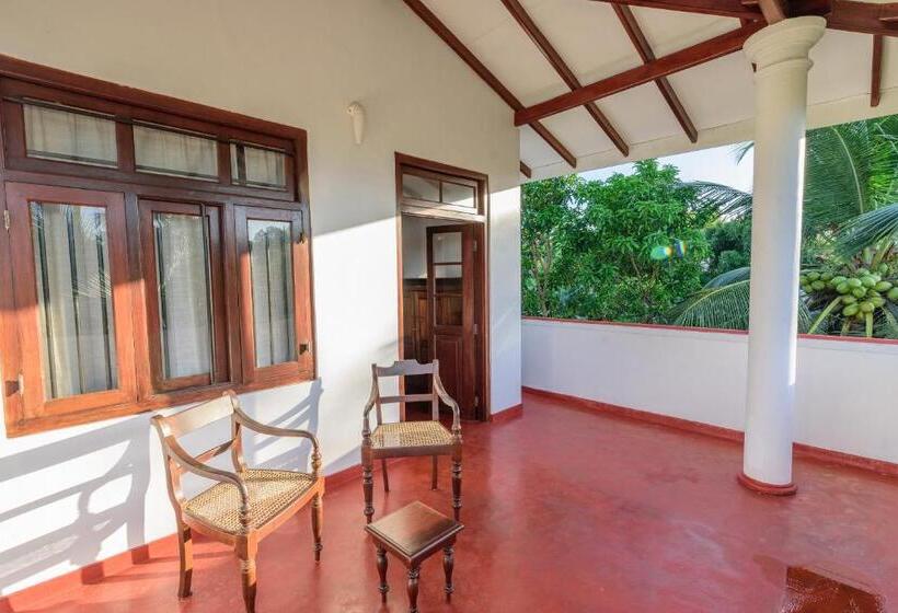 پانسیون Villa Guru Hikkaduwa