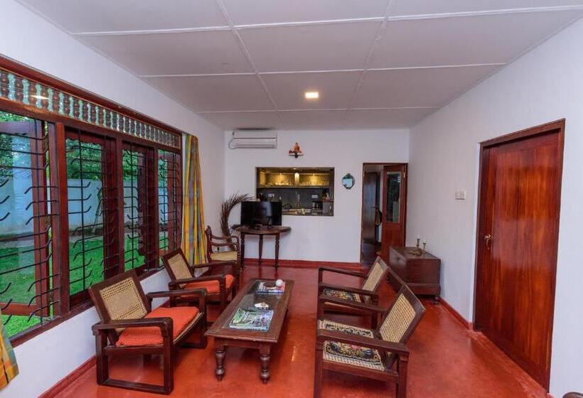 پانسیون Villa Guru Hikkaduwa