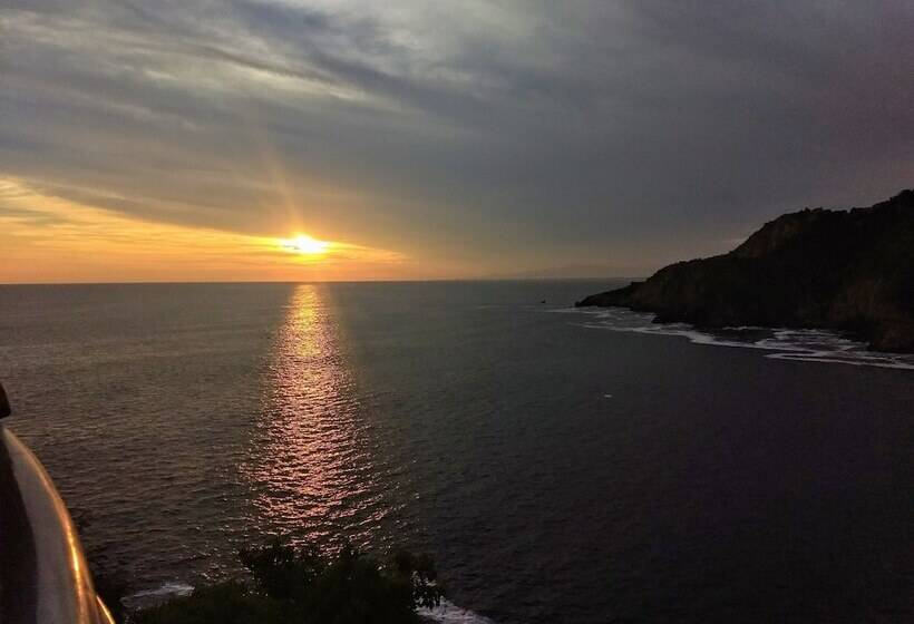 Capital O Hotel El Mejicano, Acapulco