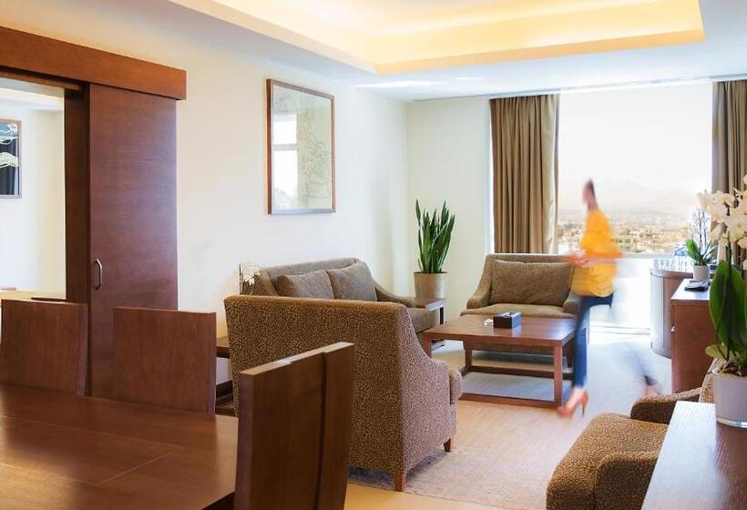 Copthorne Hotel Baranan