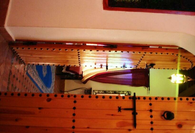 Отель Al Andaloussiya Diyafa