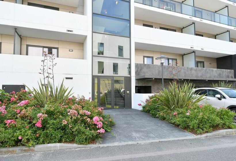 Отель Appart Hôtel Mer & Golf City Bordeaux   Bruges