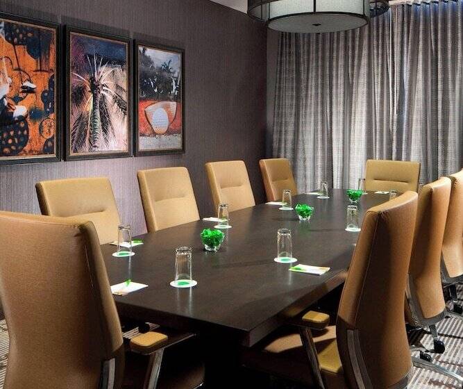 Отель Courtyard By Marriott Palm Beach Jupiter