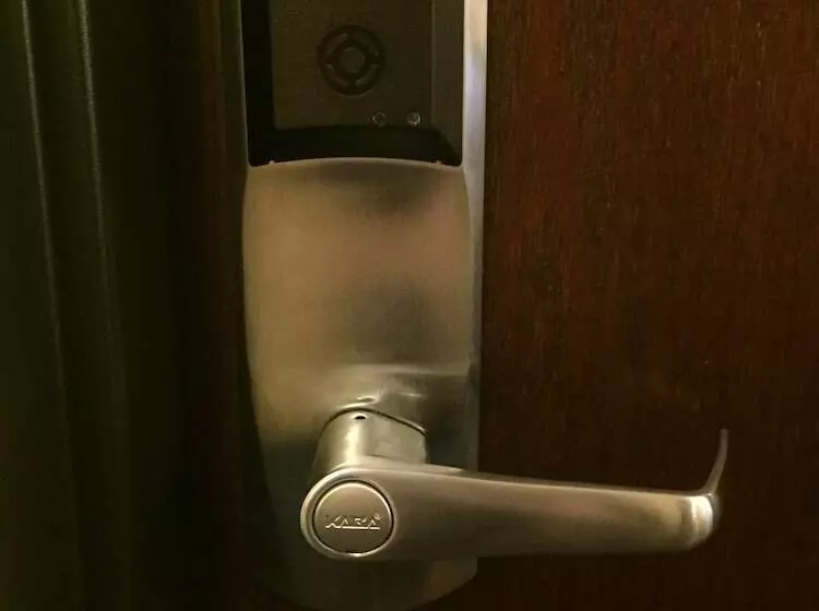 Отель Holiday Inn Express And Suites Columbia University Area, An Ihg