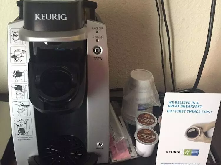 Отель Holiday Inn Express And Suites Columbia University Area, An Ihg