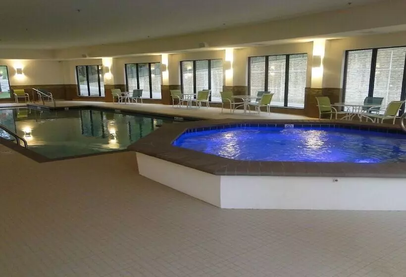 Отель Holiday Inn Express And Suites Columbia University Area, An Ihg