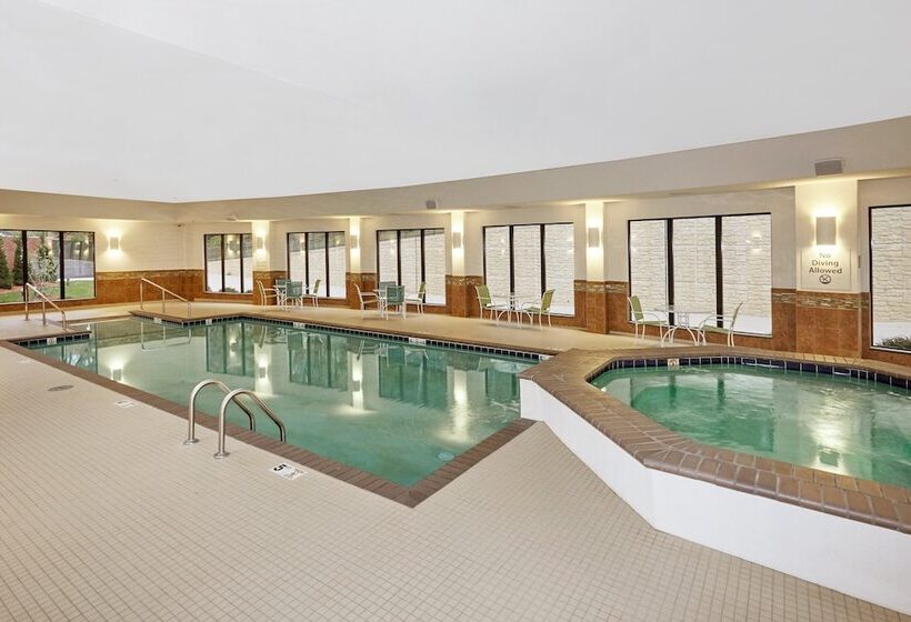 فندق Holiday Inn Express And Suites Columbia University Area, An Ihg