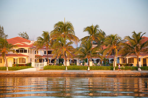 فندق Isla Bonita Yacht Club