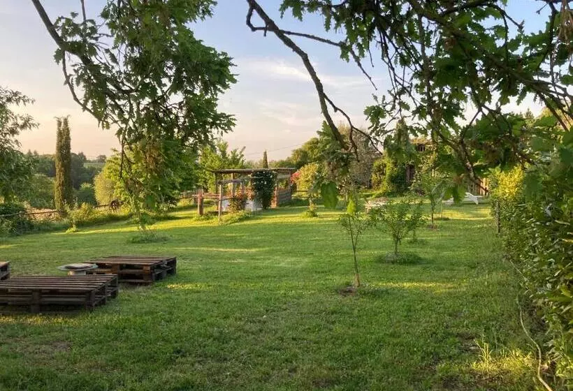 هتل Podere Delle Rose