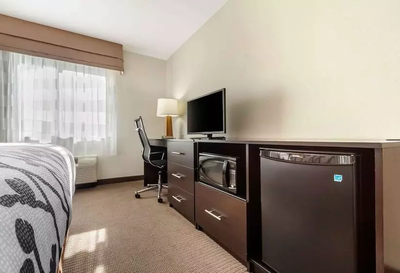 בית מלון כפרי Sleep Inn & Suites Devils Lake